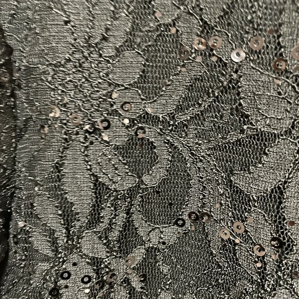 Roni Nicole women’s black Lace,Tiered 3/4 sleeve sequin detail evening dress 14